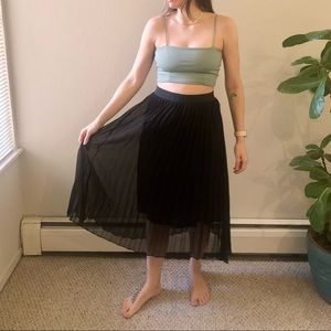 Black pleated skirt